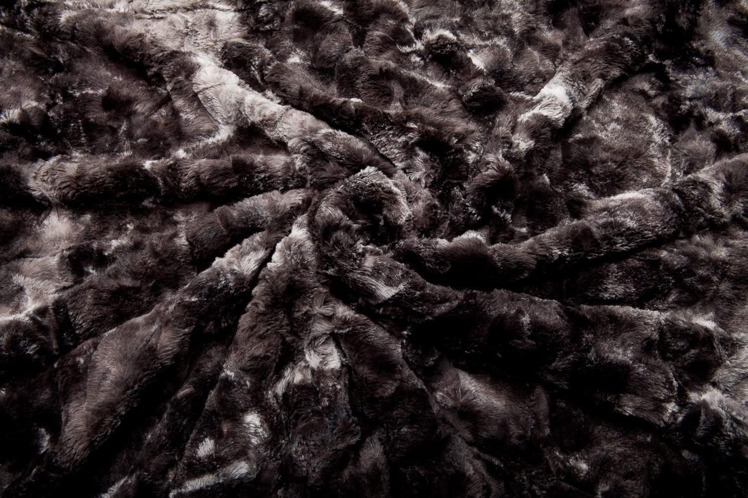 Stylish dorm room setup featuring Chanasya throw blanket creating Instagram-worthy college decor